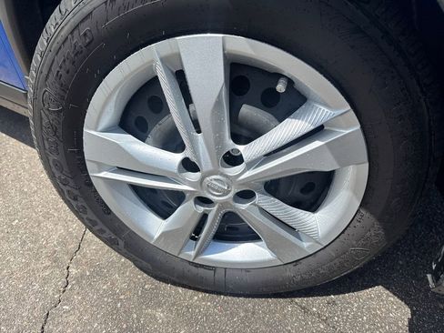 Used 2025 Nissan Kicks Play S FWD image 37