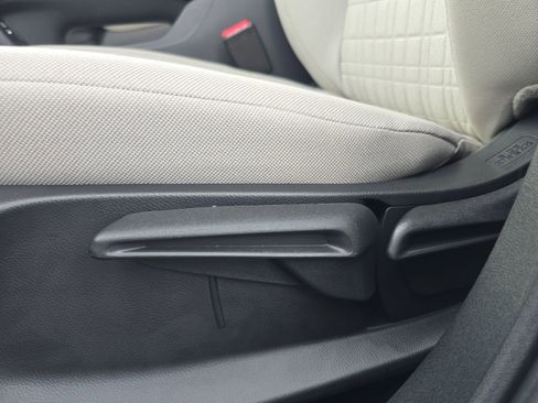 New 2026 Honda HR-V LX image 20