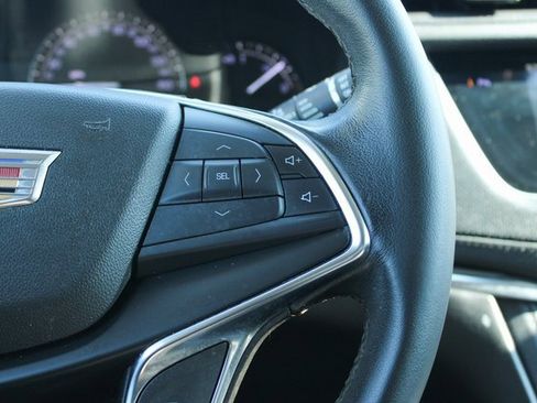 Used 2019 Cadillac XT5 Luxury image 24