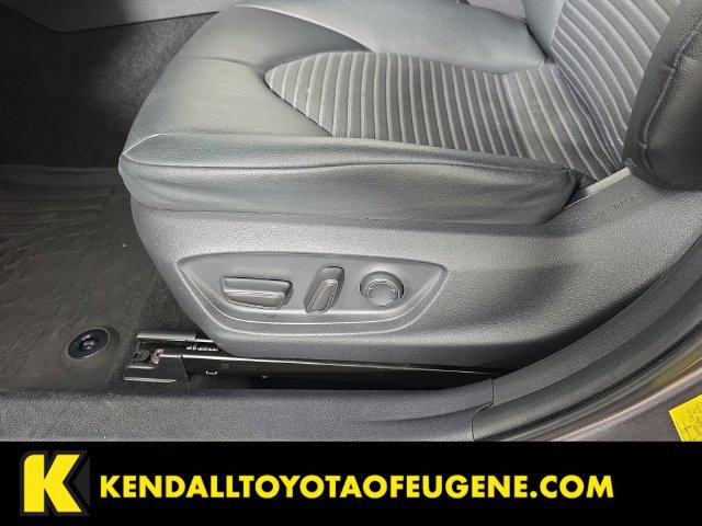 Used 2022 Toyota Camry SE FWD image 24