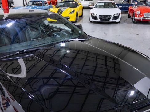 Used 2010 Chevrolet Camaro SS w/ RS Package RWD image 19