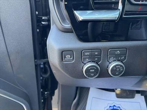 New 2026 GMC Sierra 1500 Elevation image 19