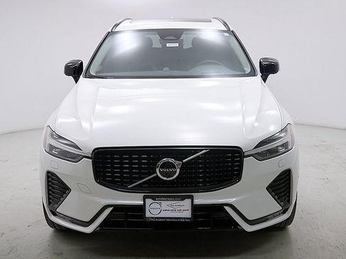 Used 2023 Volvo XC60 B5 Ultimate image 5