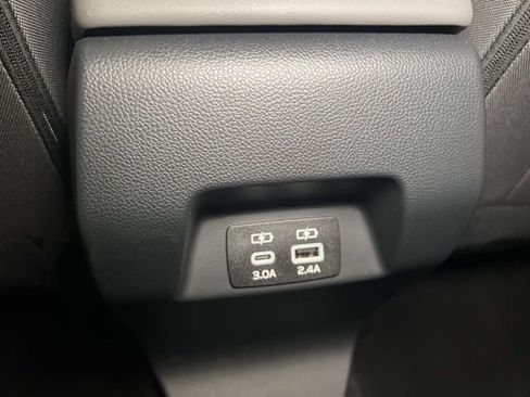 Used 2025 Subaru Crosstrek 2.0i Premium image 48