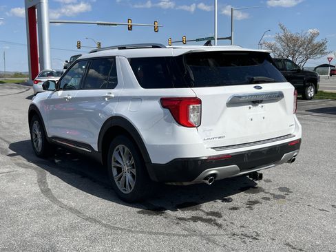 Used 2022 Ford Explorer Limited AWD/4WD image 9