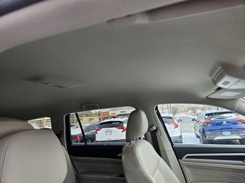 Used 2022 Volkswagen Atlas SE image 10