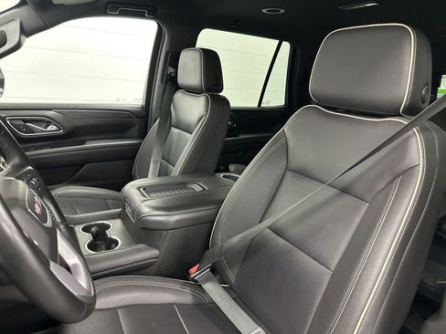 Used 2024 GMC Yukon SLT image 18