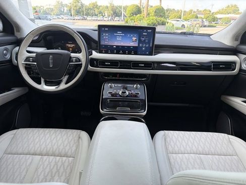 Certified 2022 Lincoln Nautilus Black Label AWD/4WD image 25