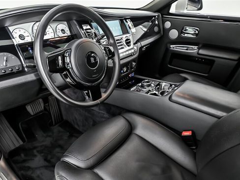 Used 2015 Rolls-Royce Ghost RWD image 16