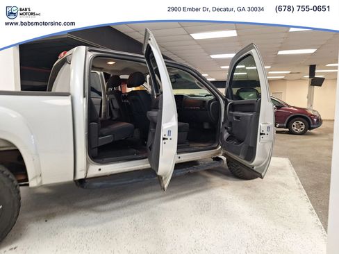 Used 2011 GMC Sierra 1500 SLE w/ Power Tech Package AWD/4WD image 12
