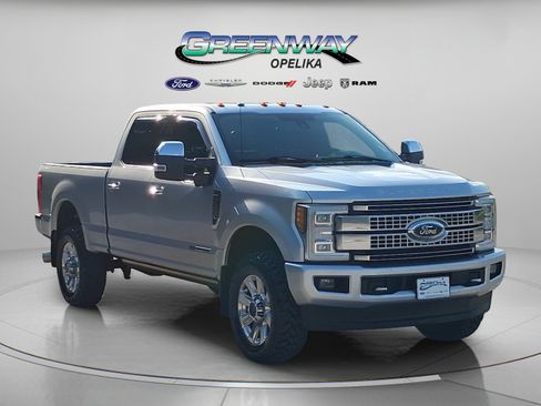 Used 2017 Ford F350 Platinum w/ Platinum Ultimate Package AWD/4WD image 1