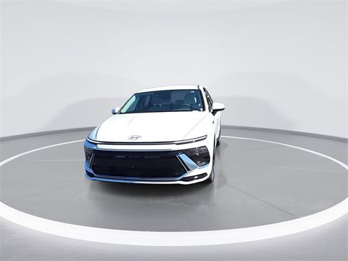 New 2026 Hyundai Sonata SEL image 3