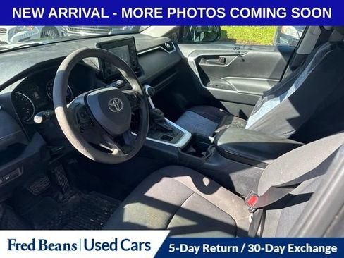 Used 2019 Toyota RAV4 LE w/ All Weather Liner Package AWD/4WD image 7