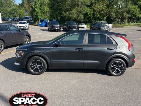 Used 2023 Kia Niro LX FWD image 1