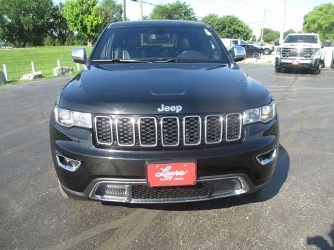 Used 2021 Jeep Grand Cherokee Limited w/ Sun & Sound Group AWD/4WD image 13