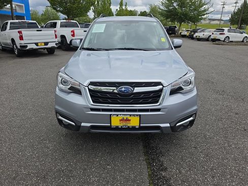 Used 2018 Subaru Forester 2.5i Limited AWD/4WD image 9