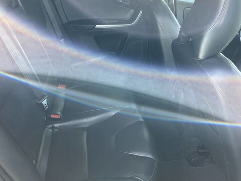 Used 2015 Volvo XC60 T5 Premier image 17