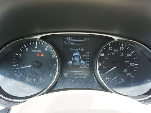 Used 2015 Nissan Rogue SL w/ SL Premium Package FWD image 6