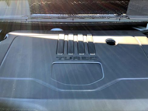 Certified 2023 GMC Acadia SLE w/ Driver Convenience Package image 30