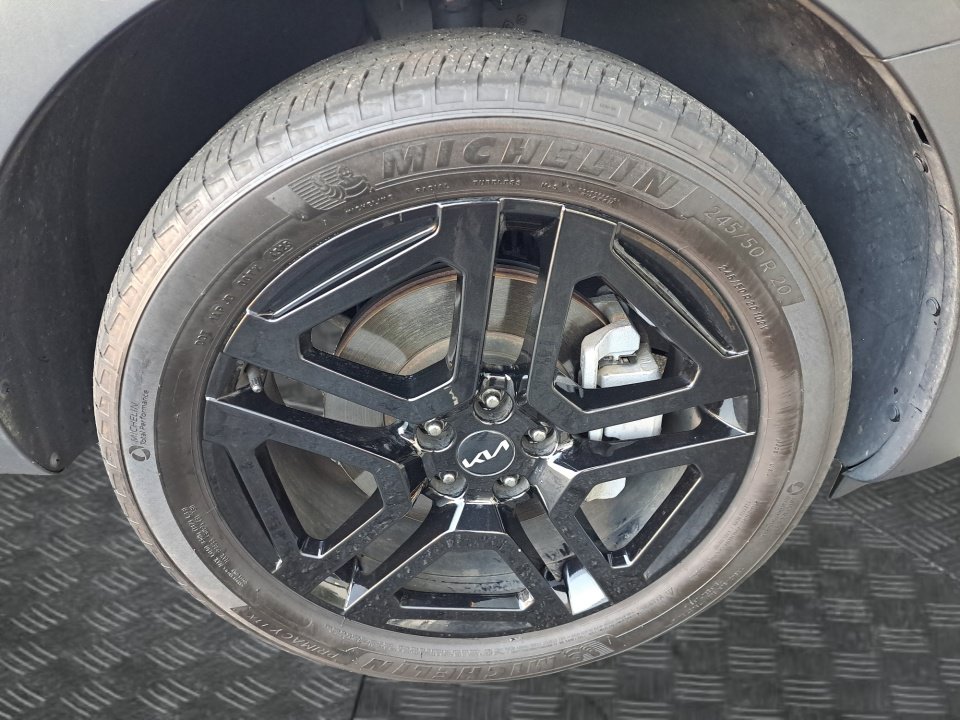 Used 2023 Kia Telluride EX X-Line AWD/4WD image 19