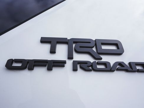 Used 2025 Toyota 4Runner TRD Off-Road image 44