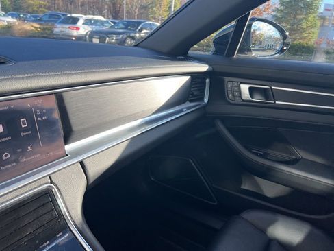 Used 2023 Porsche Panamera 4 Platinum Edition image 61