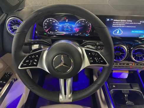 New 2026 Mercedes-Benz GLB 250 GLB 250 image 11