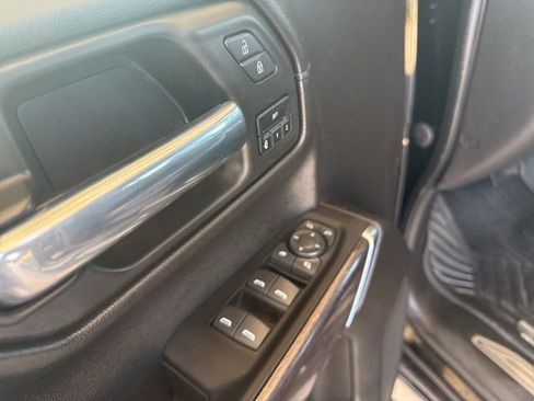 Used 2021 Chevrolet Silverado 1500 LTZ AWD/4WD image 16