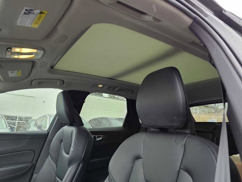 New 2025 Volvo XC60 B5 Core w/ Protection Package Premier image 25