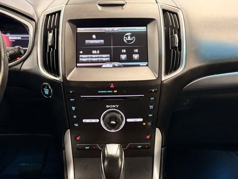 Used 2015 Ford Edge Titanium image 33