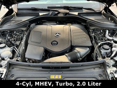 Used 2023 Mercedes-Benz GLC 300 4MATIC image 29
