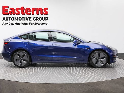 Used 2023 Tesla Model 3 Standard Range image 4