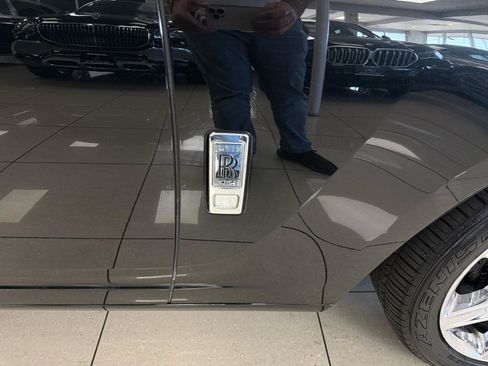 Used 2013 Rolls-Royce Ghost RWD image 34