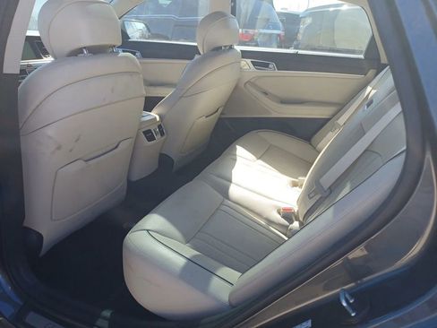 Used 2018 Genesis G80 3.8 w/ Option Group 03 image 3