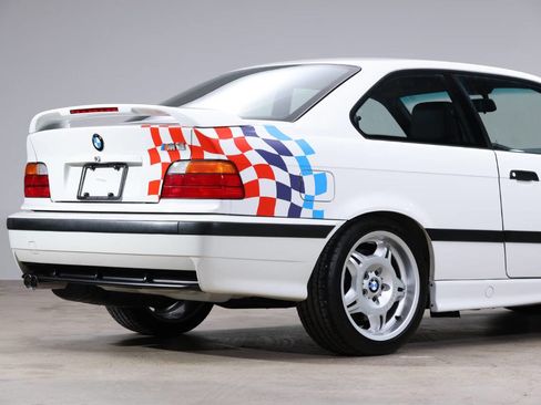 Used 1995 BMW M3 Coupe image 2