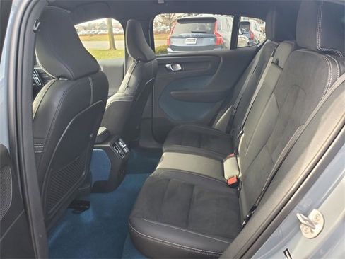 Certified 2023 Volvo C40 P8 Recharge Ultimate image 28