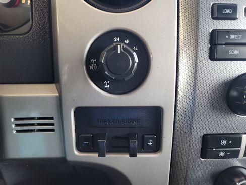 Used 2011 Ford F150 Raptor w/ Raptor Luxury Pkg image 30