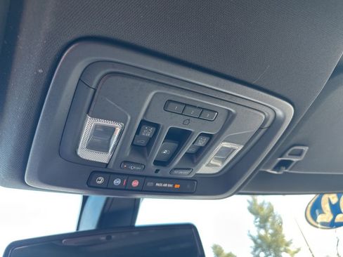 Used 2022 GMC Sierra 1500 AT4 w/ AT4 Premium Package image 22