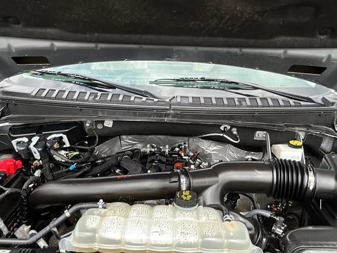 Used 2023 Ford Expedition Limited image 44