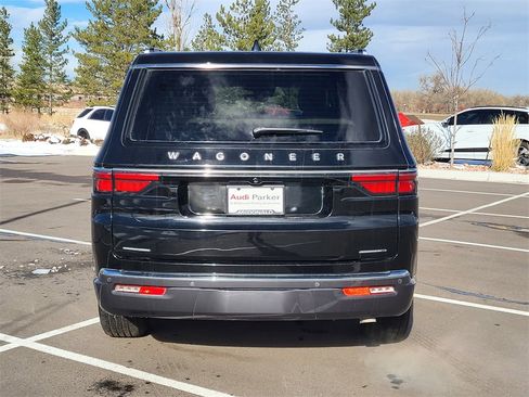 Used 2022 Jeep Wagoneer Series I image 4