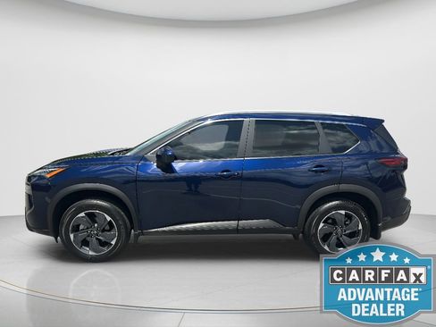 Used 2025 Nissan Rogue SV w/ SV Premium Package image 8