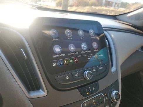 Used 2022 Chevrolet Malibu LT image 23