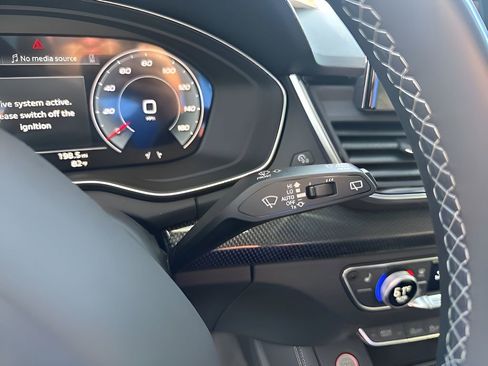 Used 2024 Audi SQ5 Premium Plus image 35