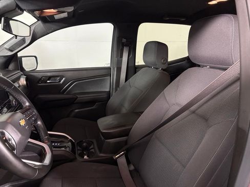 Used 2024 Chevrolet Colorado LT AWD/4WD image 16