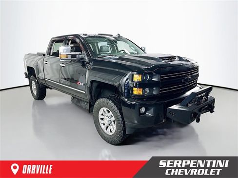 Used 2018 Chevrolet Silverado 2500 LTZ image 1