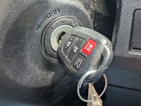 Used 2015 Toyota RAV4 XLE FWD image 27