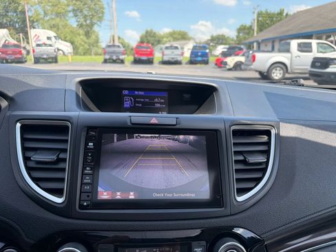 Used 2016 Honda CR-V Touring image 14