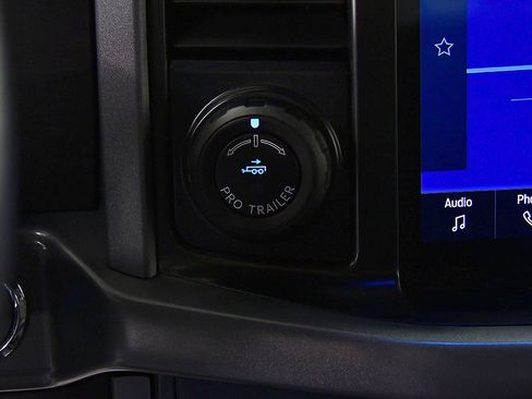 Used 2025 Ford F150 XLT w/ Equipment Group 302A MID image 29