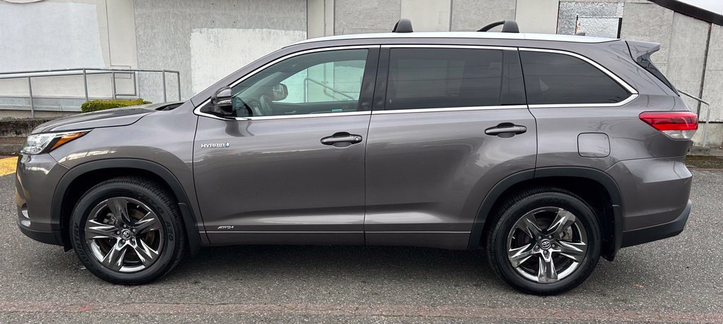 Used 2017 Toyota Highlander Limited Platinum AWD/4WD image 8