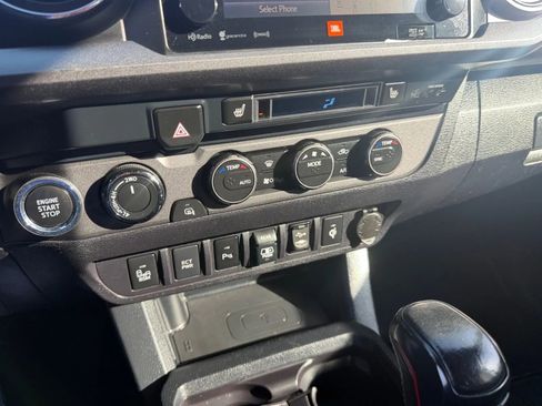Used 2019 Toyota Tacoma TRD Pro AWD/4WD image 21